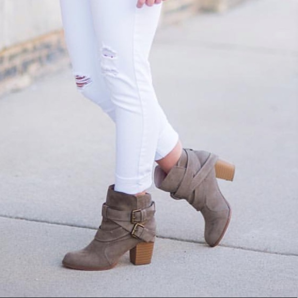American Eagle Booties
